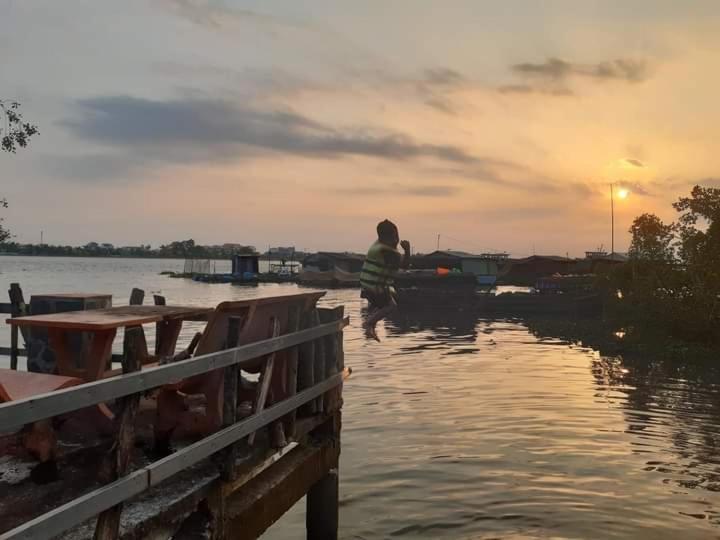 Mekong Riverside Homestay Vinh Long Exterior photo