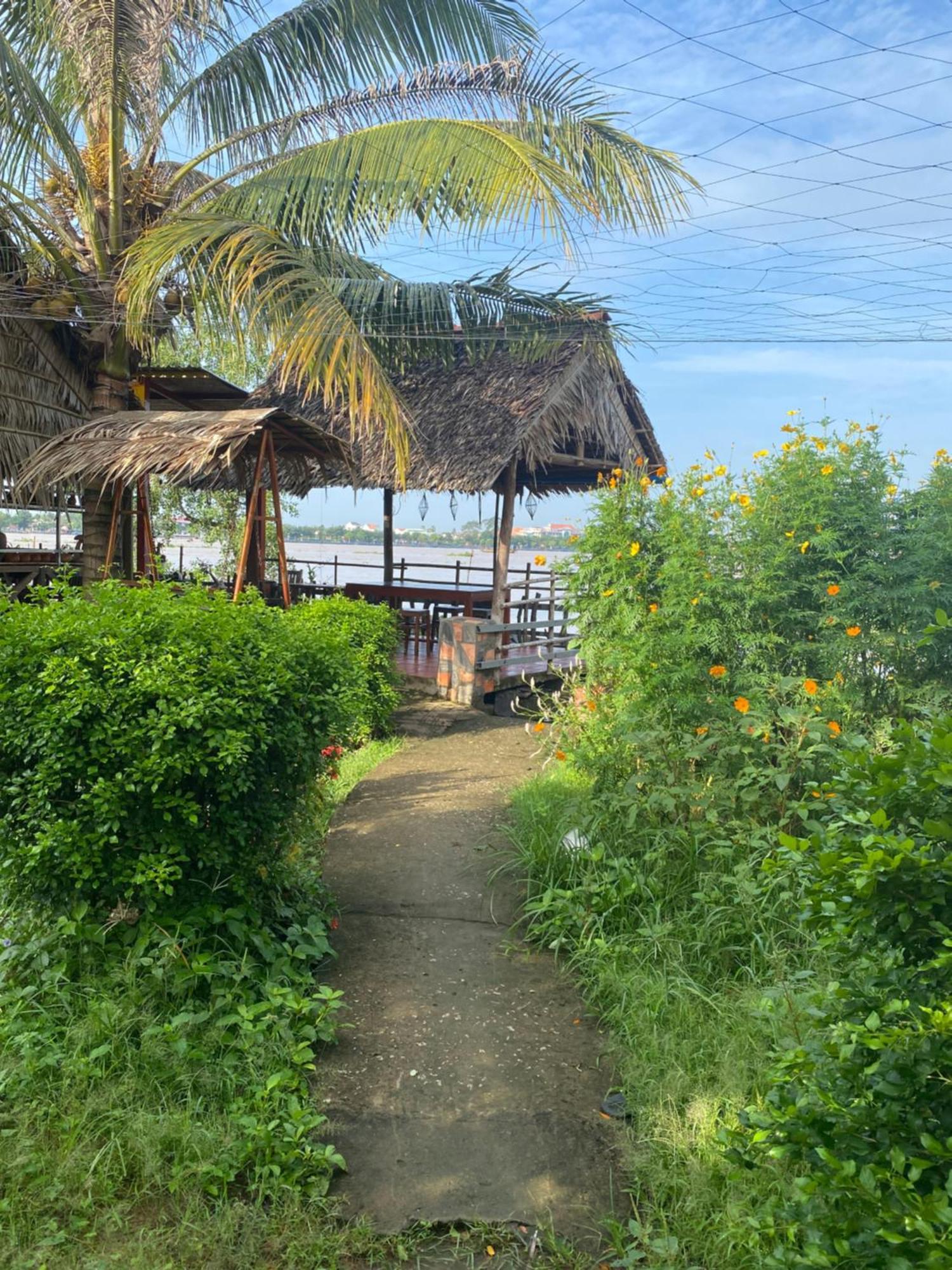 Mekong Riverside Homestay Vinh Long Exterior photo