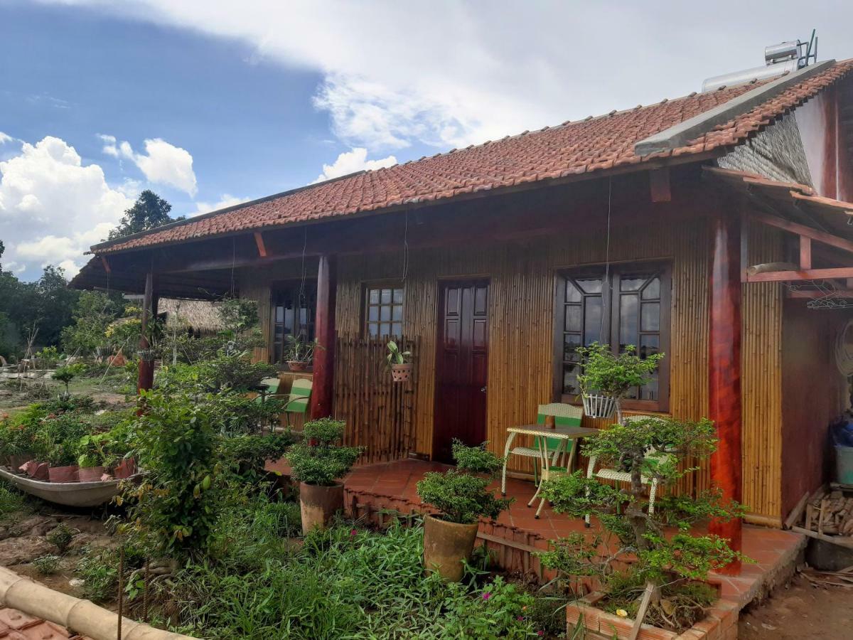 Mekong Riverside Homestay Vinh Long Exterior photo