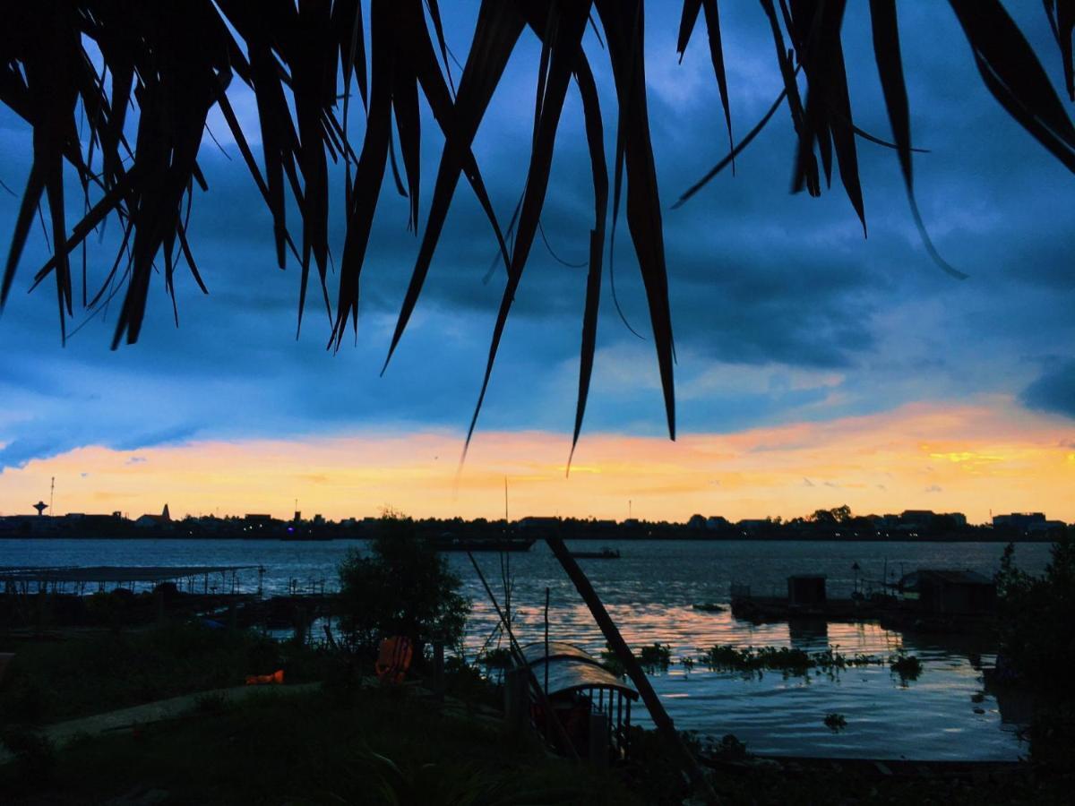 Mekong Riverside Homestay Vinh Long Exterior photo